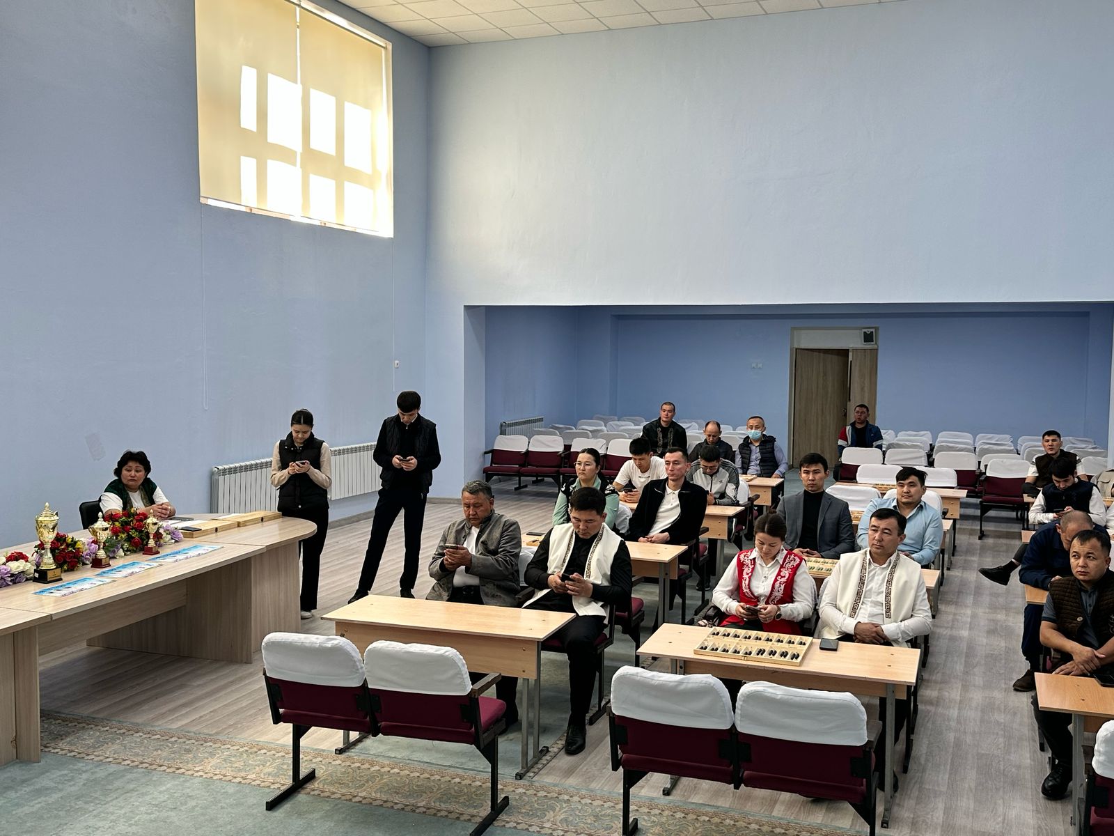 Наурызбай ауданы ұстаздары арасында тоғызқұмалақтан аудандық жарыс